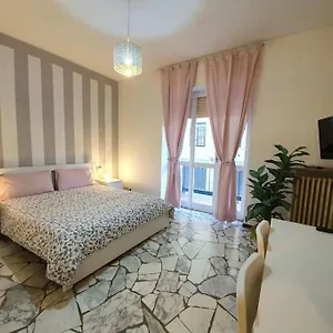 central-apartment-sleep-easy-bergamo.italymilanhotels.net/